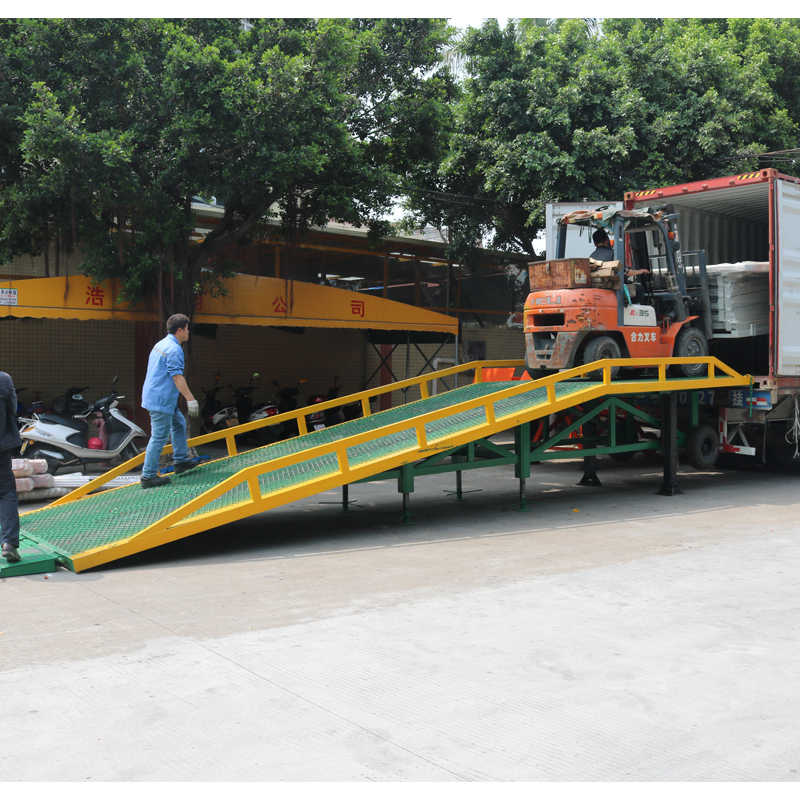 移动式液压登车桥